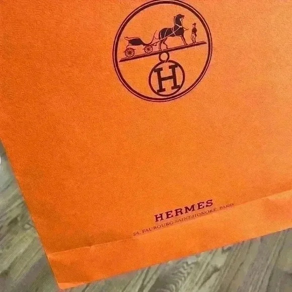 Hermes bag authenticate - Picture 3 of 3